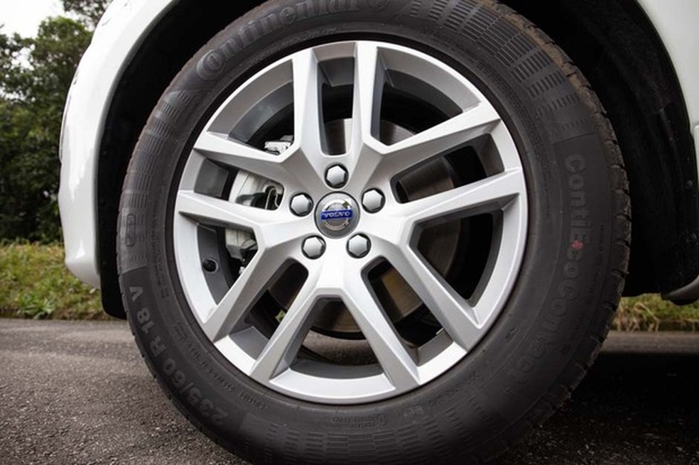 Volvo XC60 D5 Momentum (Foto: Marcos Camargo/Auto News Brasil) — Foto: Auto Esporte