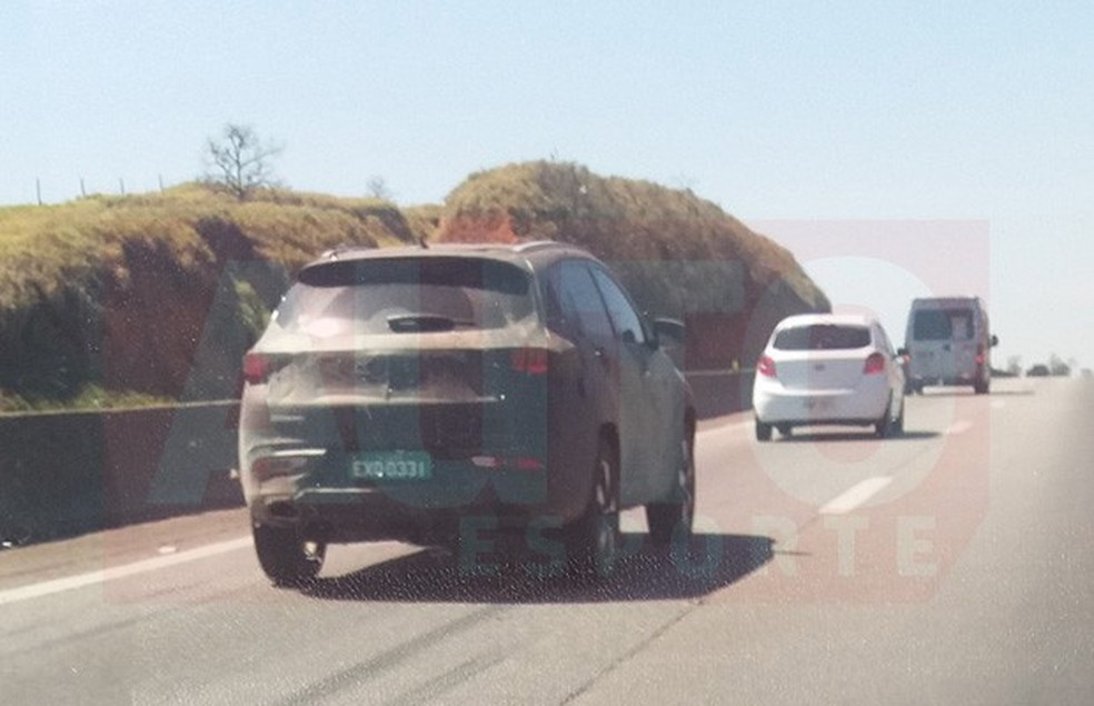 Novo Chery Tiggo 7 é flagrado no Brasil (Foto: Thiago Torres) — Foto: Auto Esporte