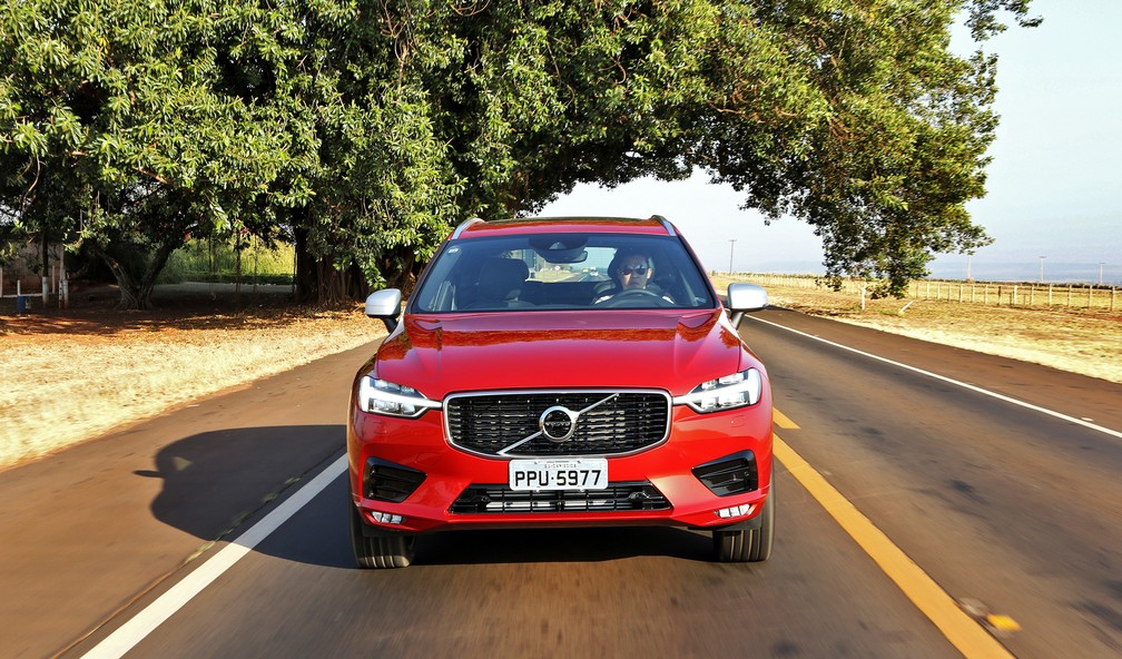 Volvo XC60 — Foto: Divulgação