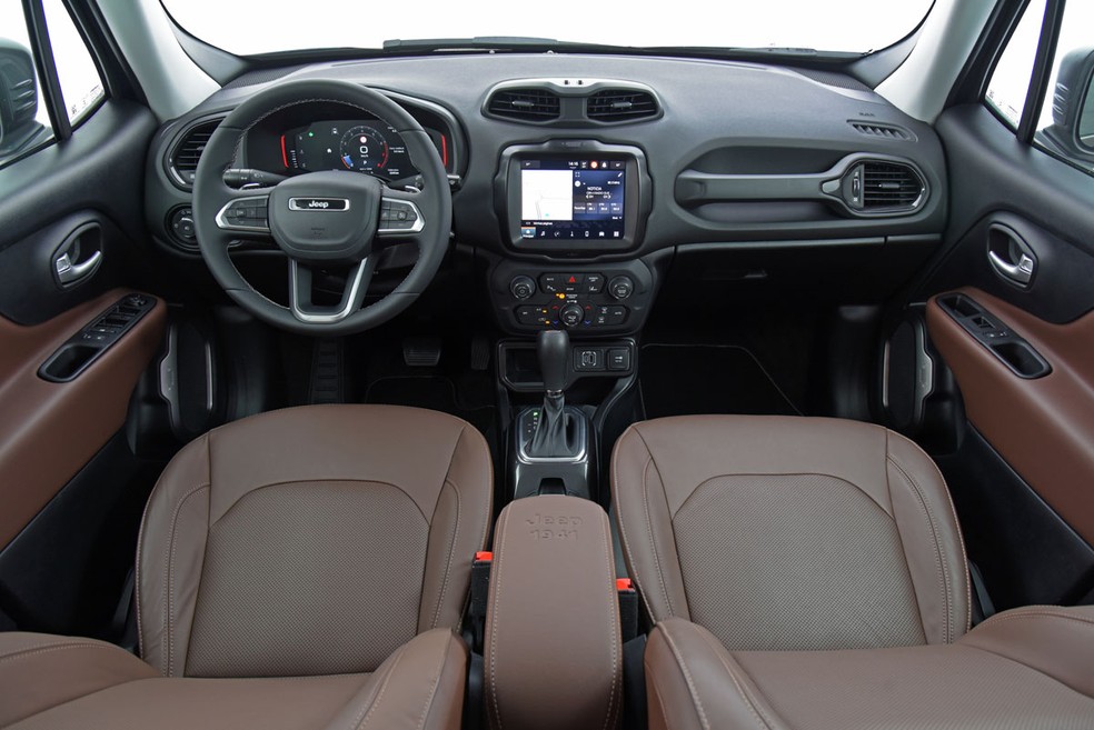Jeep Renegade 2022 — Foto: Murilo Góes/Auto News Brasil