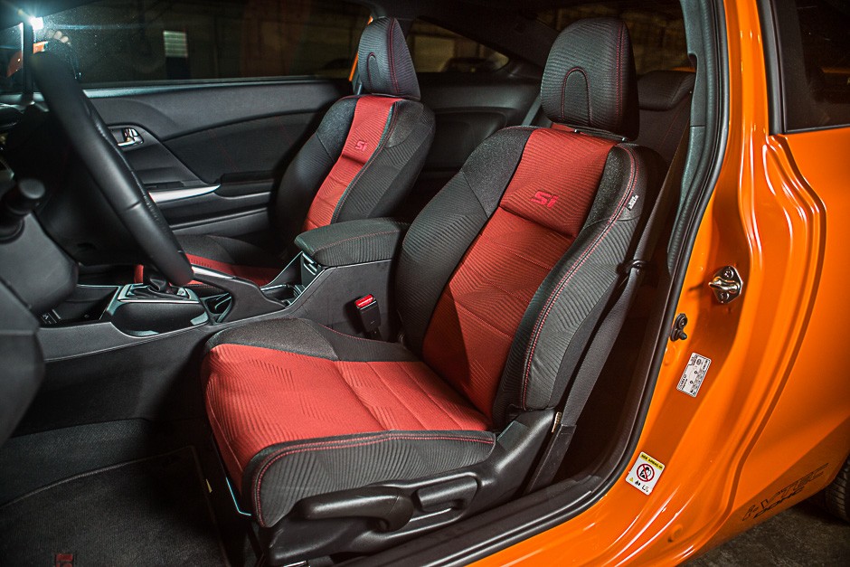 Interior do Civic Si