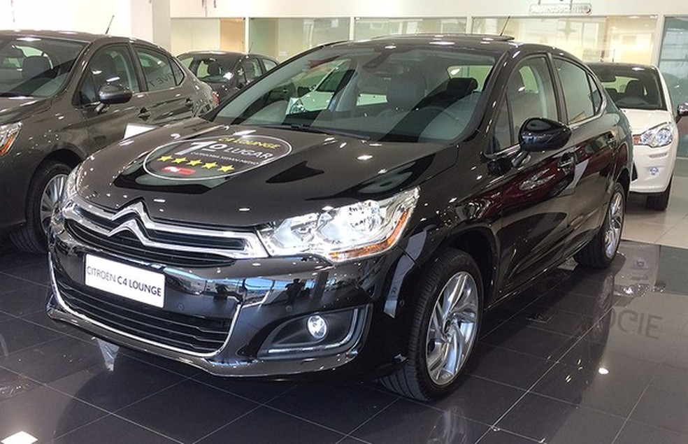 Citroen C4 Lounge THP Flex nas lojas (Foto: Guilherme Blanco Muniz/Auto News Brasil) — Foto: Auto Esporte
