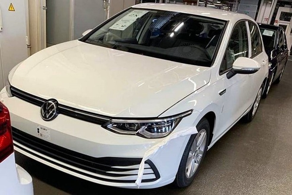 Dianteira tem uma extensão do farol, que deve ser Full LED  (Foto: Reprodução/Facebook) — Foto: Auto Esporte