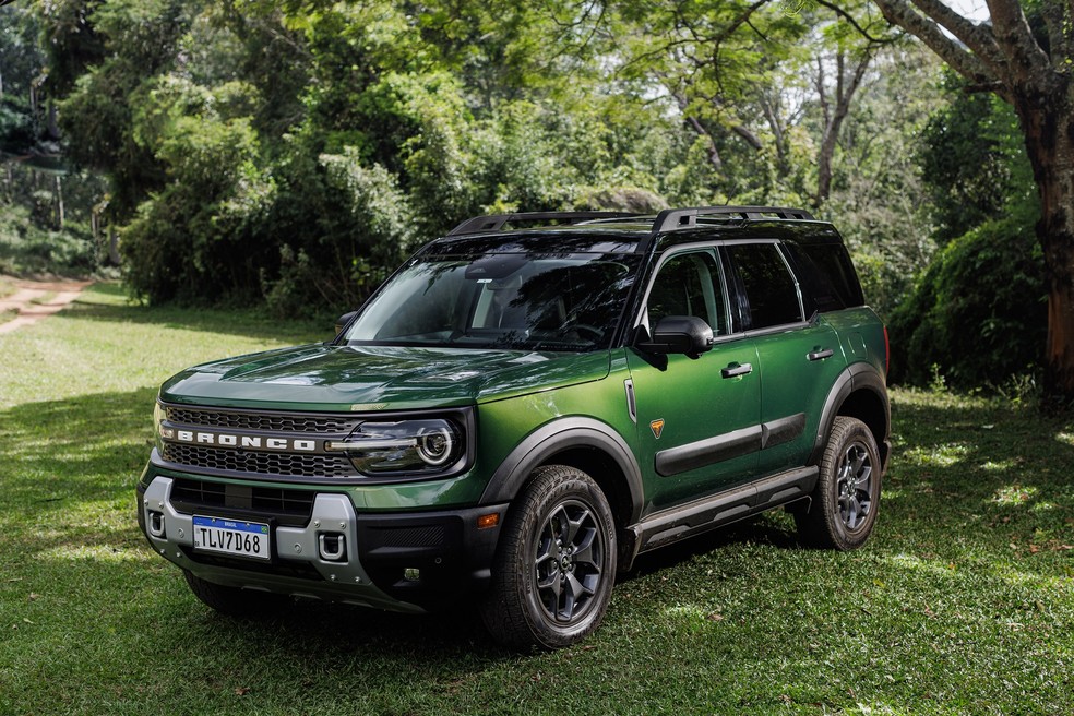 Pelo preço, o Ford Bronco Sport concorre com o Jeep Compass Overland — Foto: Divulgação