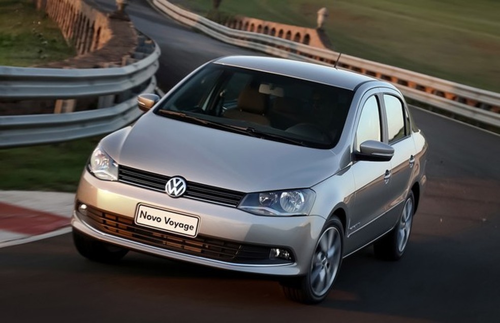 Volkswagen Voyage (Foto: Divulgação) — Foto: Auto Esporte