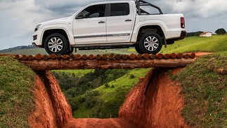 Volkswagen Amarok Dark Label