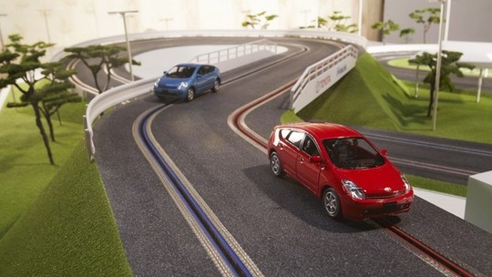 Toyota Prius de brinquedo pode ser movido pela força do pensamento no Brasil