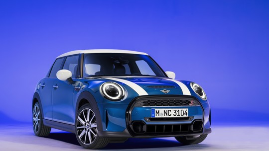 Mini apresenta novas versões de entrada e conversível do Cooper