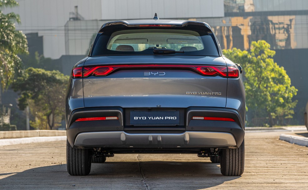 Lanternas do BYD Yuan Pro lembram as do Dolphin &mdash; Foto: Divulga&ccedil;&atilde;o