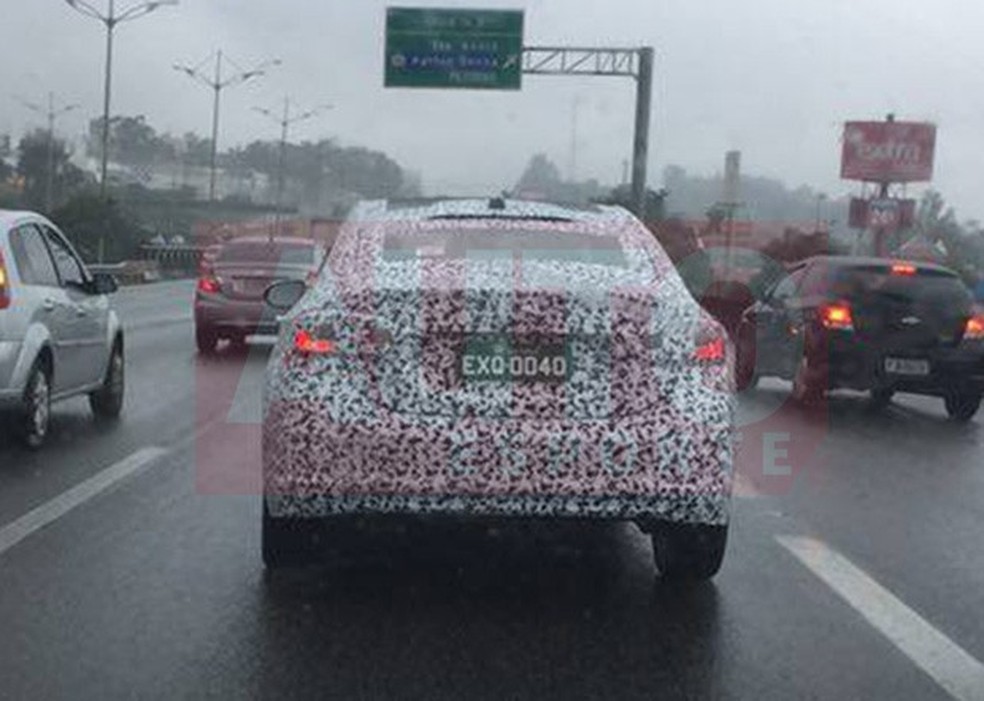 Novo Chevrolet Cruze flagrado em testes em São Bernardo do Campo (Foto: Kamir Gomes Jabor/Auto News Brasil) — Foto: Auto Esporte