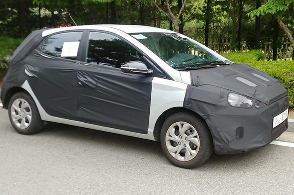 Novo Hyundai Hb20 é flagrado novamente (Foto: Reprodução/ Bobaedream) — Foto: Auto Esporte