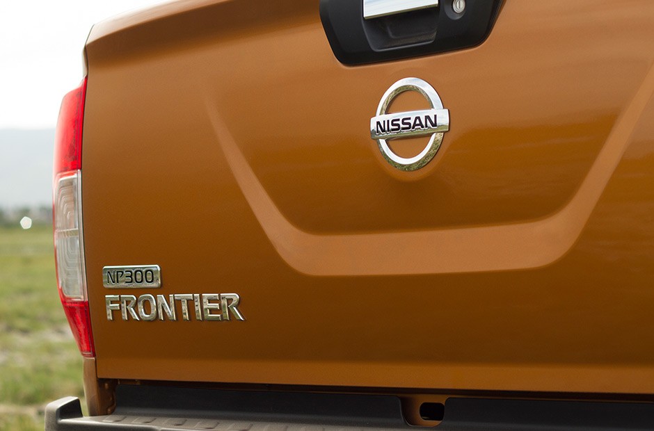 Nissan Frontier NP 300 2016