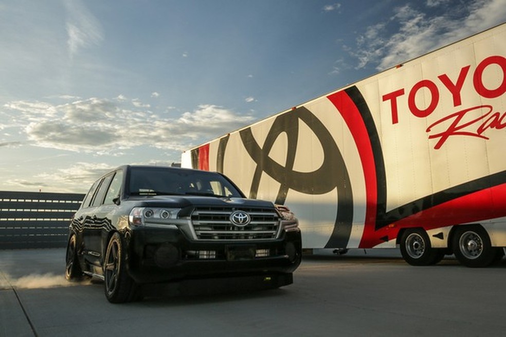 Toyota Land "Speed" Cruiser supera os 370 km/h e bate recorde nos EUA (Foto: Divulgação) — Foto: Auto Esporte