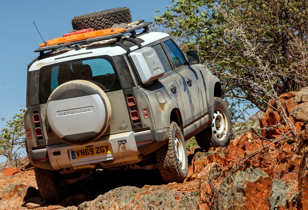 Land Rover Defender — Foto: Divulgação