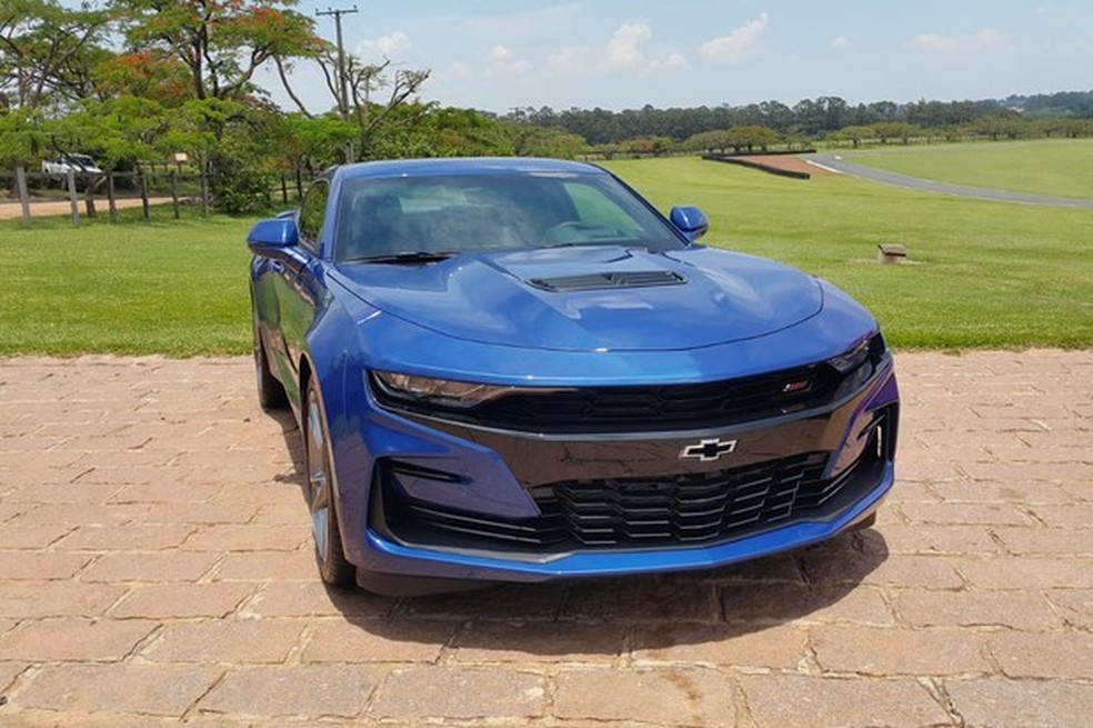 Camaro reestilizado foi apresentado no Brasil (Foto: Ulisses Cavalcante/Auto News Brasil) — Foto: Auto Esporte
