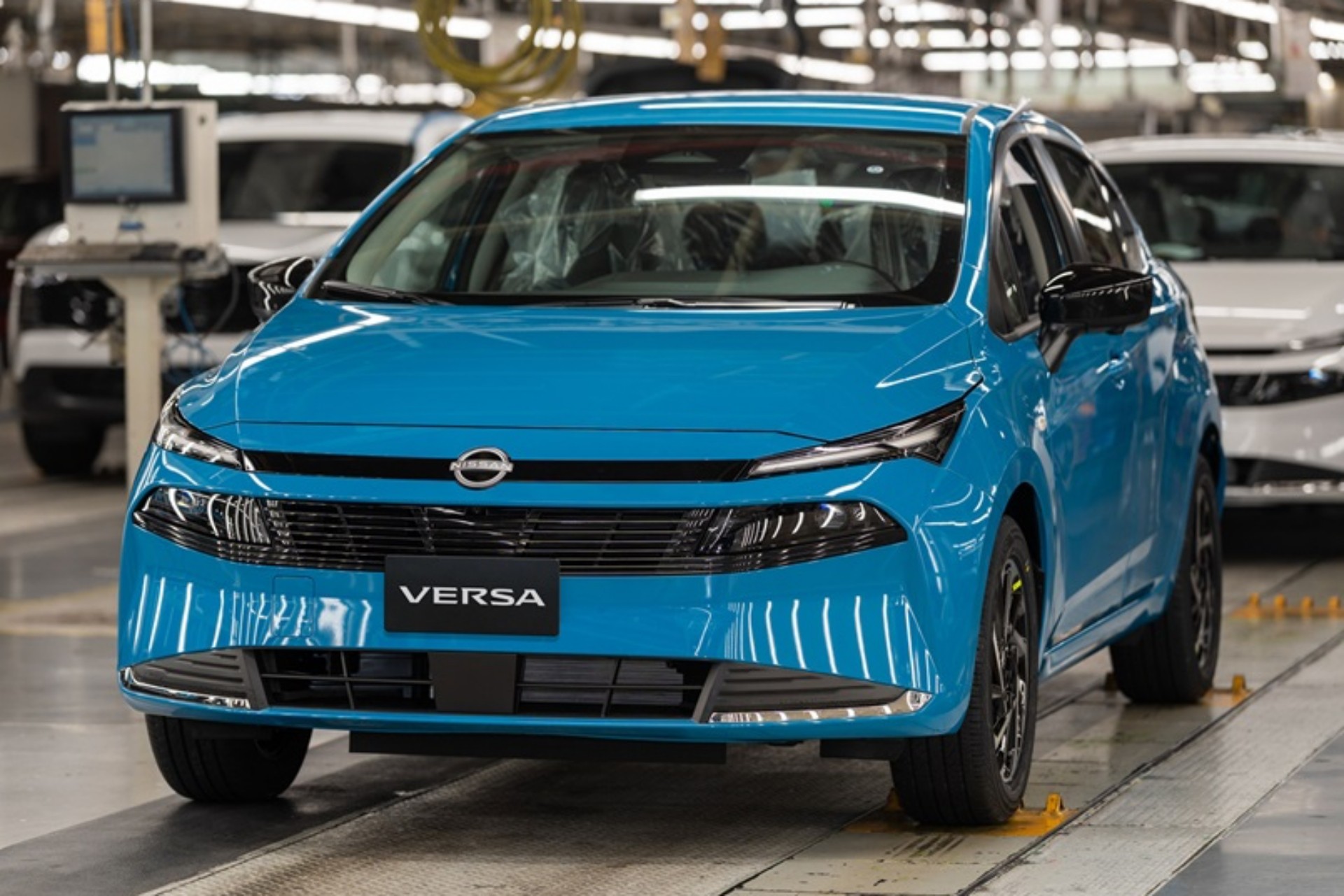 Novo Nissan Versa é mostrado no México e está a caminho do Brasil