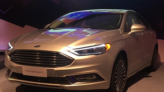 Reestilizado, Ford Fusion chega ao Brasil por R$ 121.500