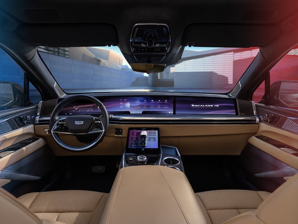 Cadillac Escalade elétrico tem uma tela de 55 polegadas — Foto: Divulgação