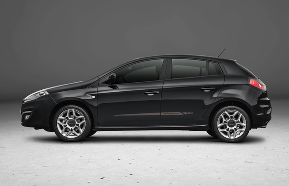Fiat Bravo Blackmotion (Foto: Divulgação) — Foto: Auto Esporte