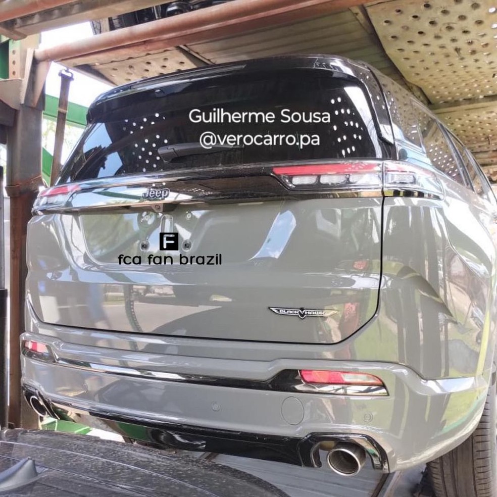 Jeep Commander Blackhawk estreia saída dupla de escape — Foto: FCA Club (@fca_fan_brazil)