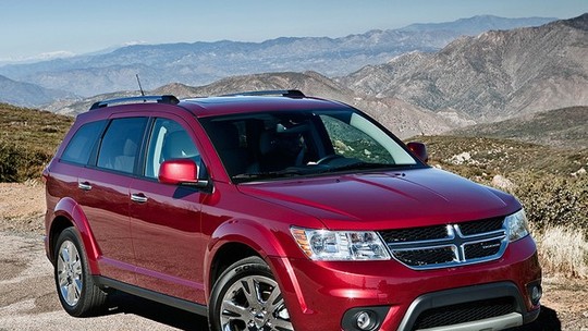 Jeep Compass e Dodge Journey têm reduções de até R$10 mil
