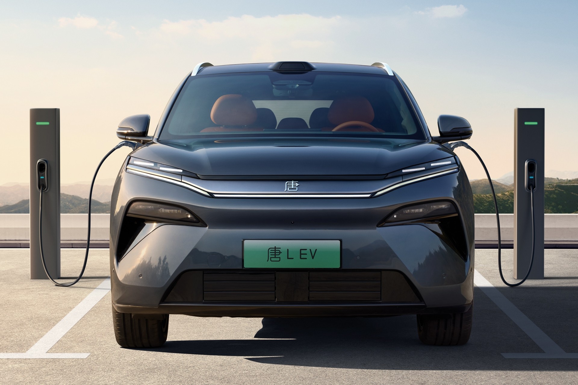 BYD promete carregar carro elétrico em 5 minutos no Brasil