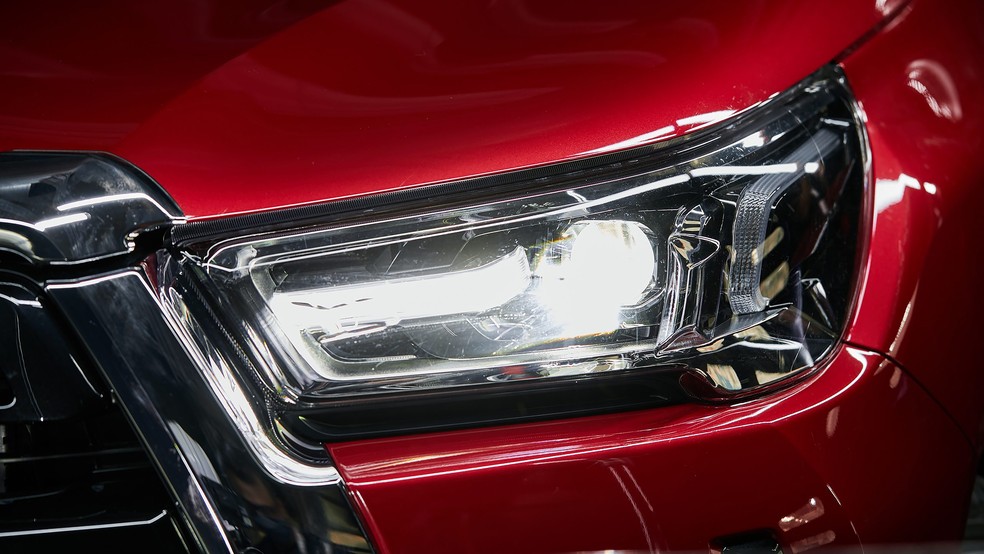 Verificação de lâmpadas de carros mais novos é feita com scanner — Foto: Divulgação