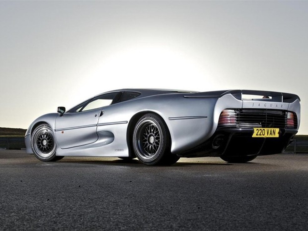 Jaguar XJ220 (Foto: Divulgação) — Foto: Auto Esporte
