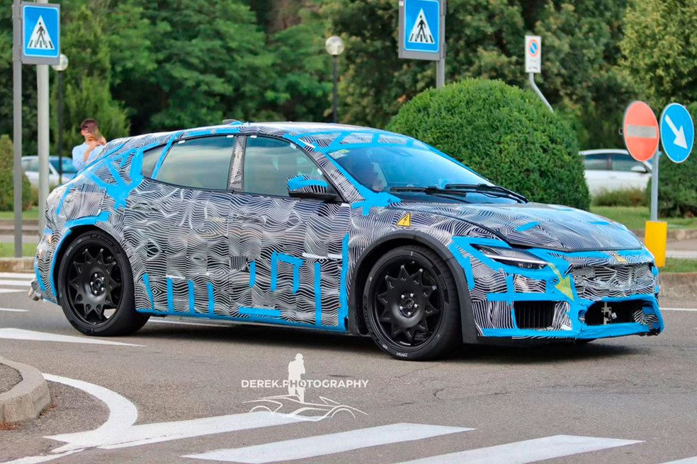 Primeiro elétrico da Ferrari roda em testes na Itália — Foto: Reprodução/Instagram