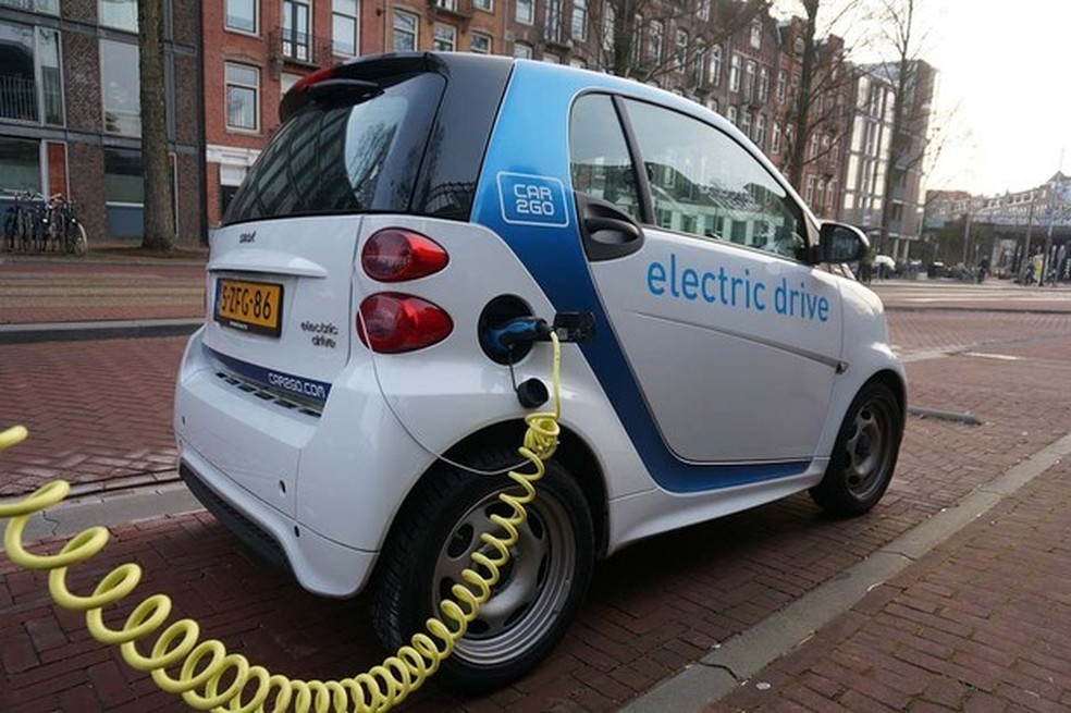 Carros elétricos irão dominar as frotas de veículos no mundo (Foto: Reprodução) — Foto: Auto Esporte