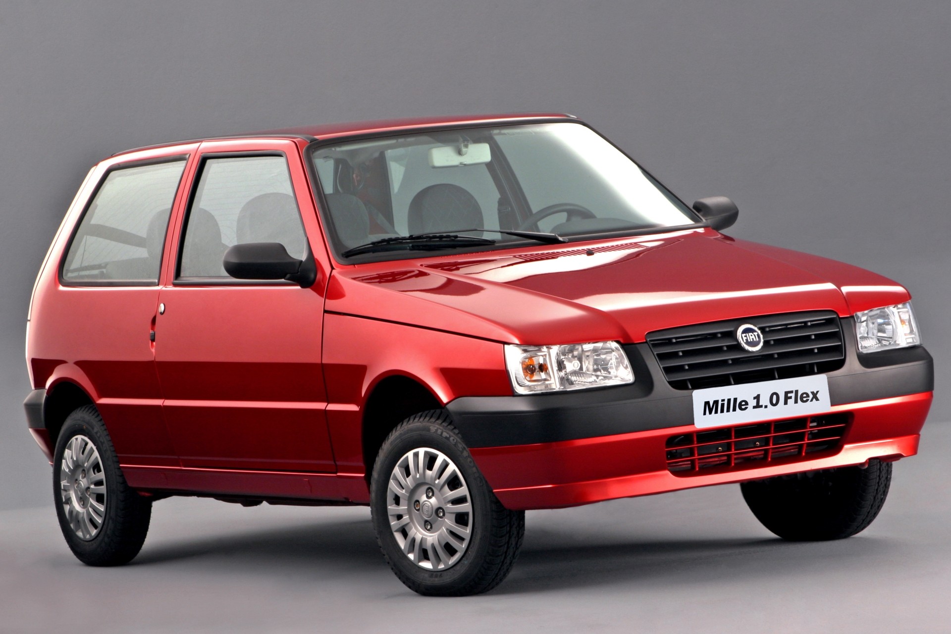 Clássicos acessíveis: 5 carros antigos que ainda mandam bem