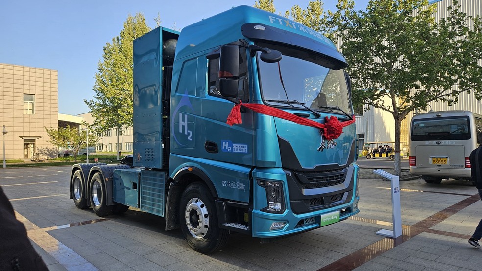 Empresa chinesa já testa caminhão movido a célula de combustível — Foto: Leonardo Felix/Autoesporte
