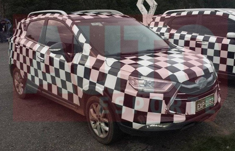 JAC T5 é flagrado em testes (Foto: Beto Lins/Auto News Brasil) — Foto: Auto Esporte