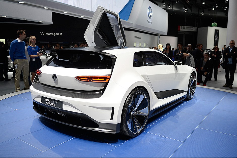 Volkswagen Golf GTE no Salão de Frankfurt