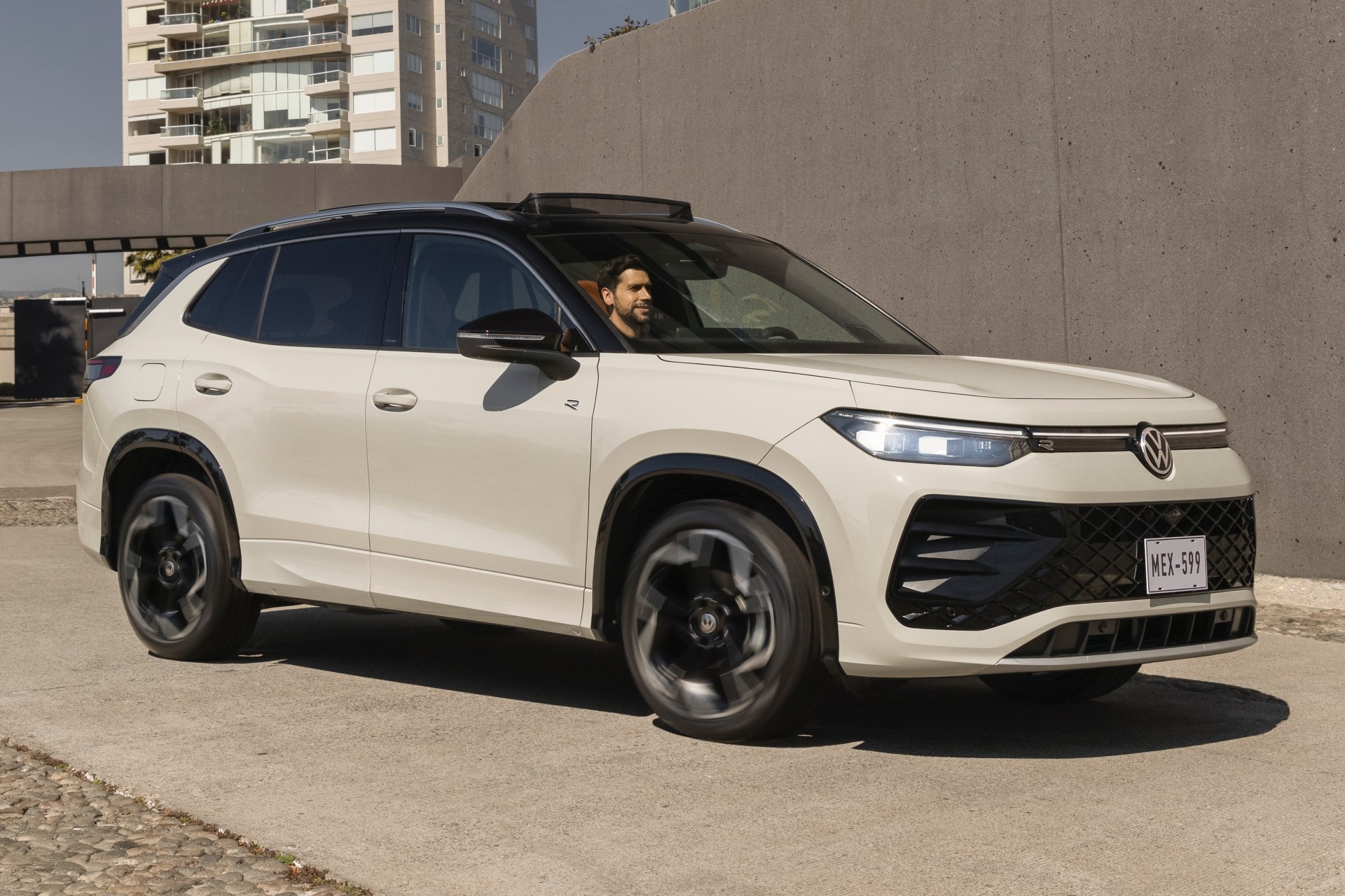 Volkswagen Tiguan: o que vai mudar no SUV médio que chega ao Brasil em 2026