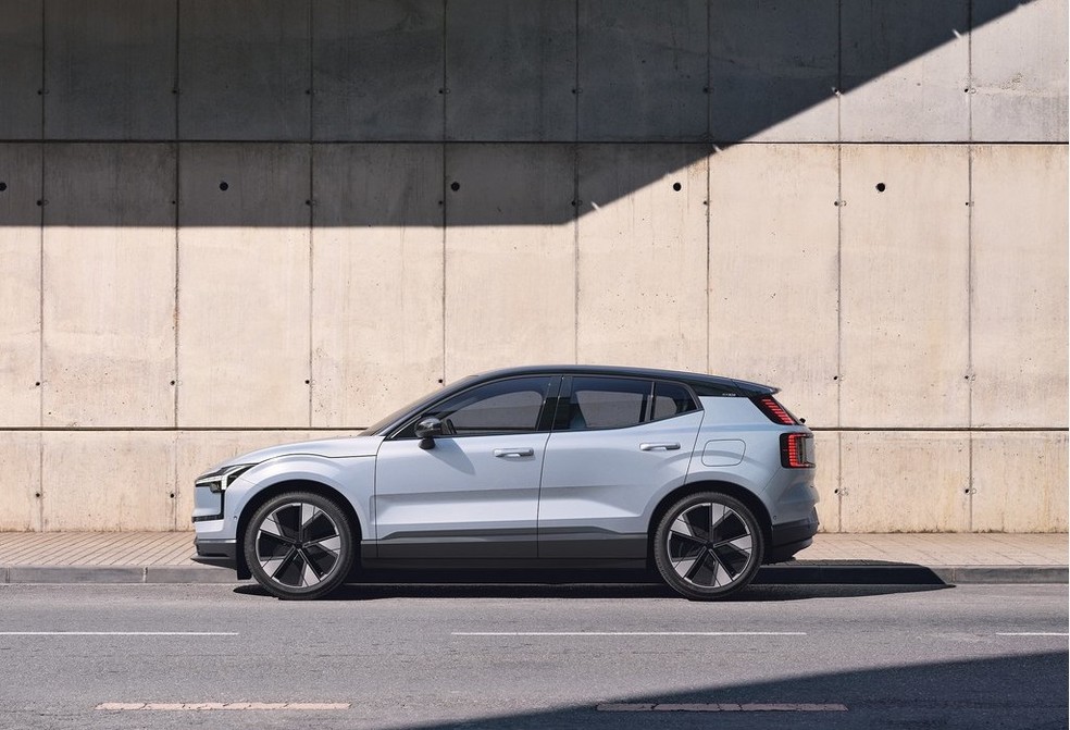 Boa dirigibilidade marca presença neste competente carro elétrico — Foto: Divulgação