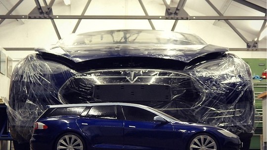 Tesla Model S ganha versão perua