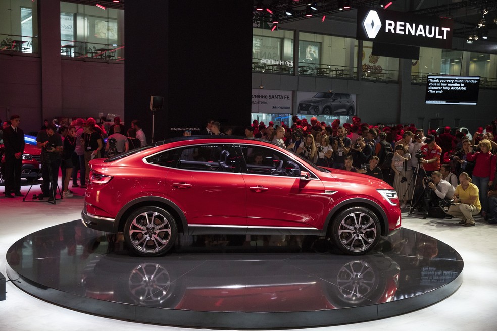 Renault Arkana é SUV cupê criado para o mercado russo — Foto: Pavel Golovkin/AP