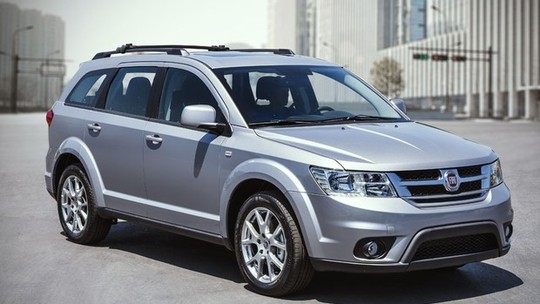 Recall: Fiat Freemont e Dodge Journey são convocados por risco de acionamento do airbag