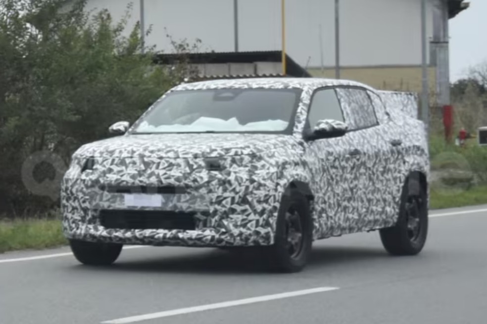 Novo Fiat Fastback já roda em fase final de testes — Foto: Reprodução/Quattroruote