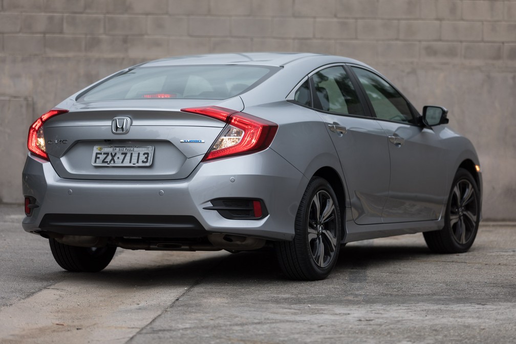 Honda Civic Touring — Foto: Marcelo Brandt/G1