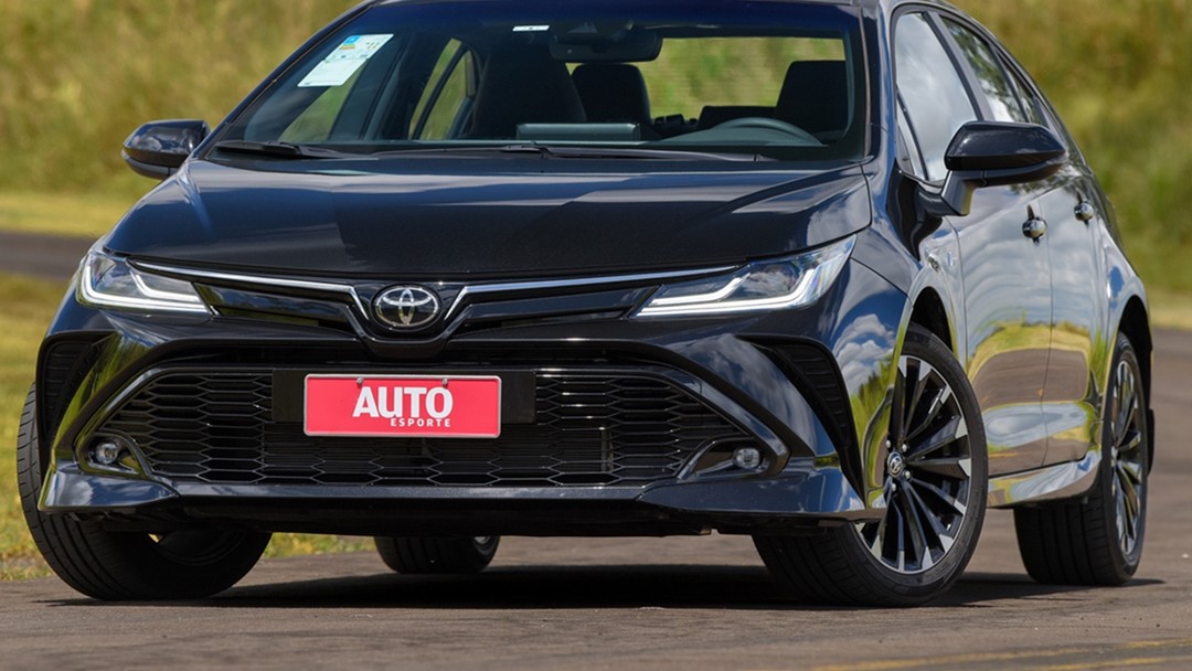 Autoesporte Carros: Corolla