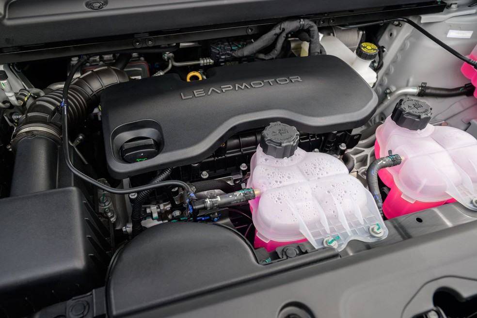 Leapmotor C10 estreia conjunto híbrido REEV novador — Foto: Divulgação