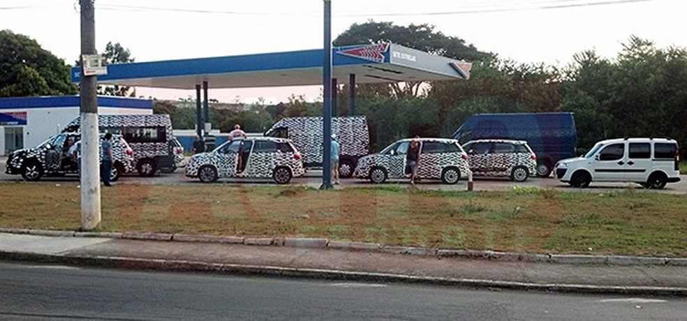 Modelos da Fiat flagrados em testes no interior de SP (Foto: Paulo Roberto Cunha) — Foto: Auto Esporte