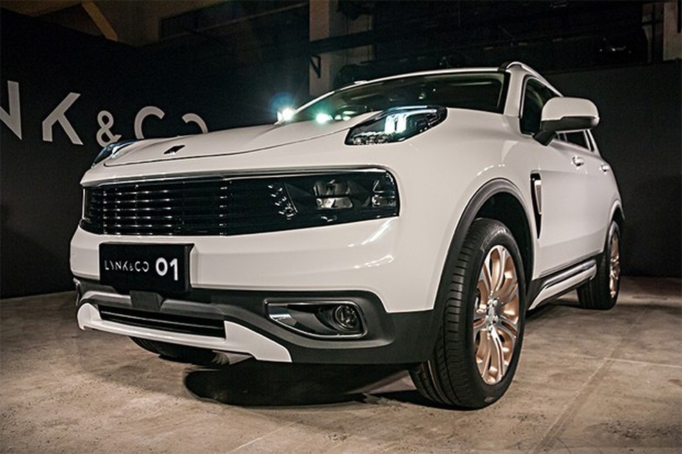 Lynk & Co 01, primeiro carro da marca chinesa formada por Volvo e Geely (Foto: Newspress) — Foto: Auto Esporte