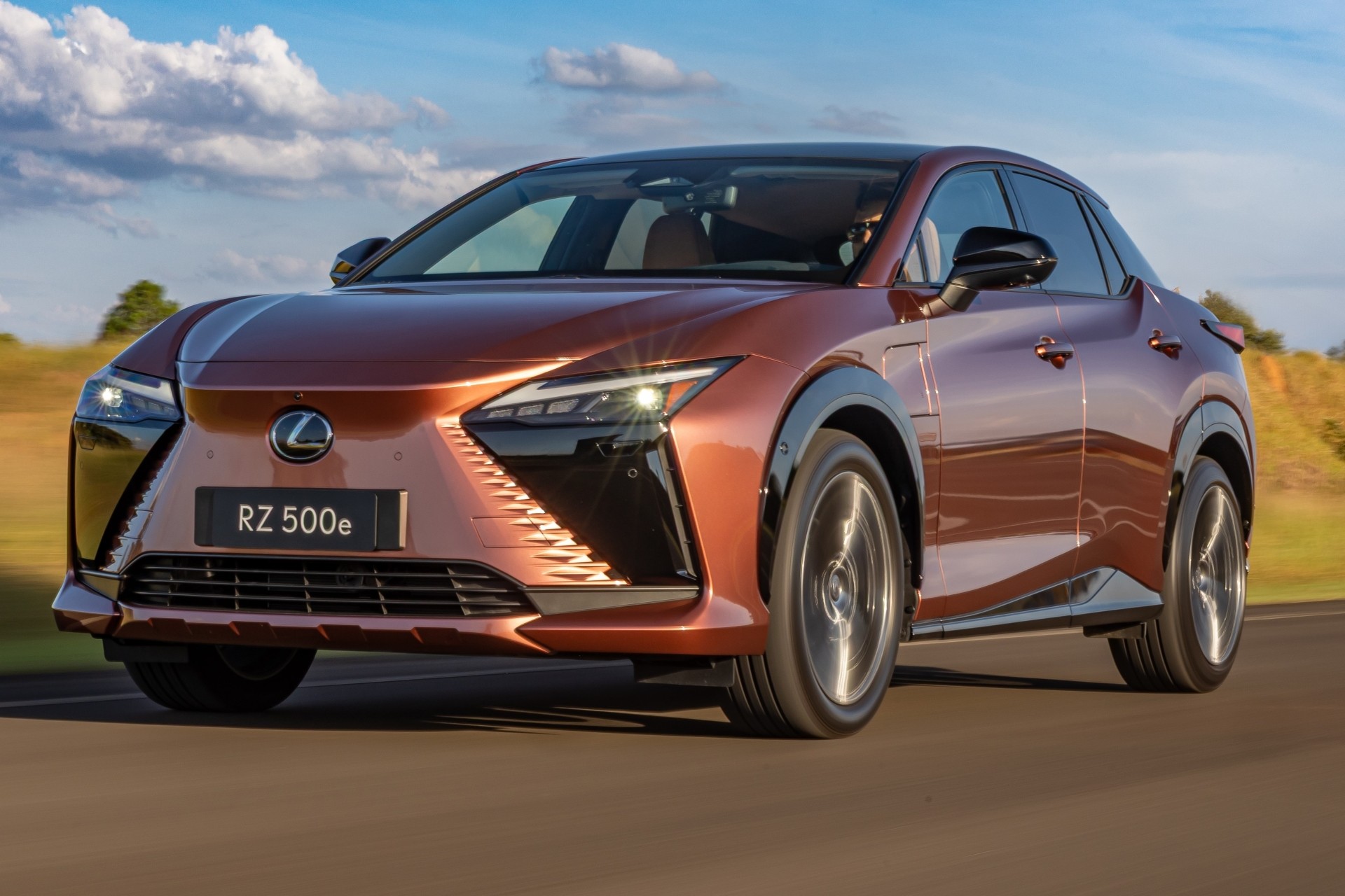 Teste: Lexus RZ é SUV elétrico cheio de segredos para te isolar do mundo