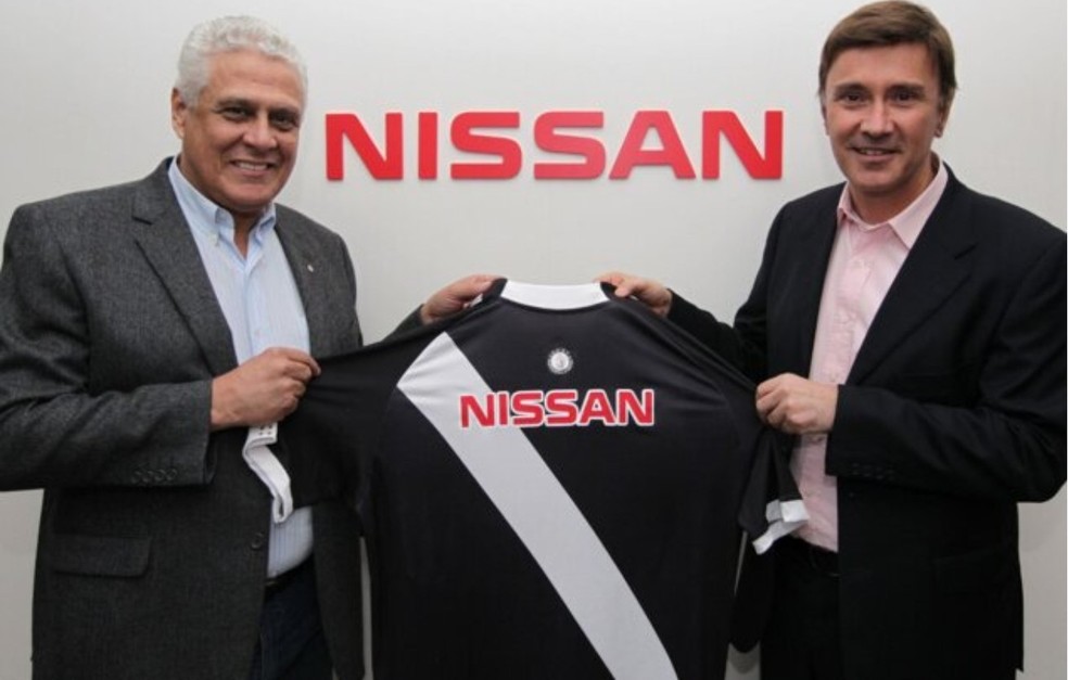 Nissan já patrocinou o Vasco deveria durar quatro anos, mas durou menos de um — Foto: Divulgação
