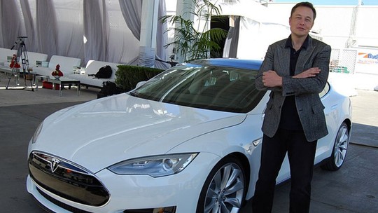 Após menosprezar coronavírus, Elon Musk vê fábrica fechar e diz que quer produzir equipamentos médicos