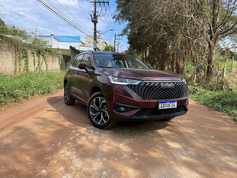 Em estradas de terra batida, o SUV da GWM se sente em casa — Foto: Cauê Lira/Auto News Brasil