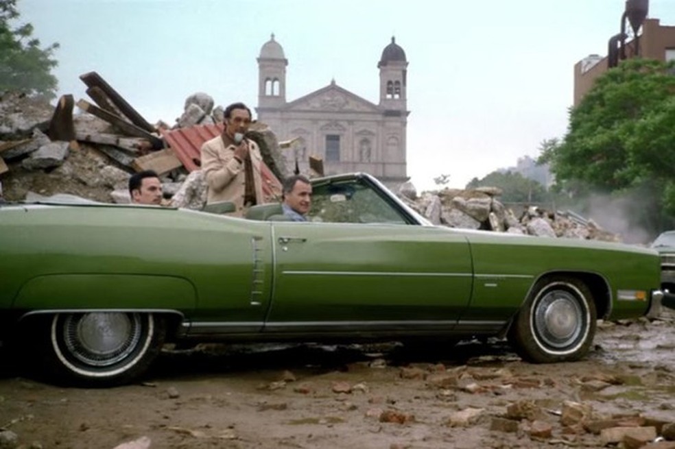 Papa Fuerte sabe que o Eldorado conversível era um ótimo negócio (Foto: Reprodução) — Foto: Auto Esporte